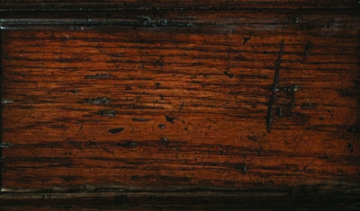 Antiquity Devonshire Distressed on Oak